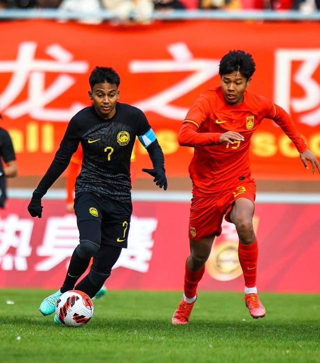 9393体育注册登录-马德兴评国奥：伤病有影响 顽疾更难除！