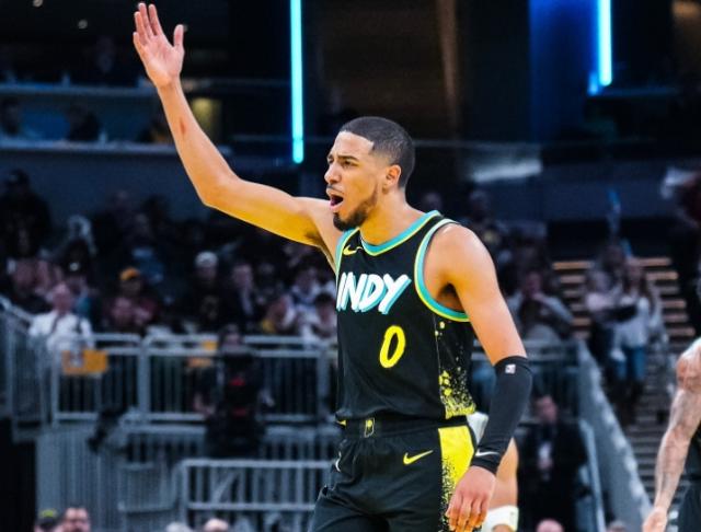 9393体育APP-支付宝到账85万！步行者的穷小子们为真金白银拼了